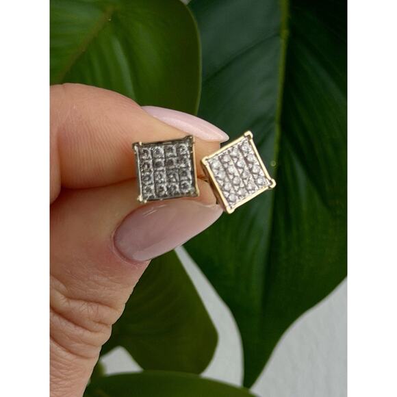 10K Yellow Gold 0.50 ctw Diamonds Stud Earrings